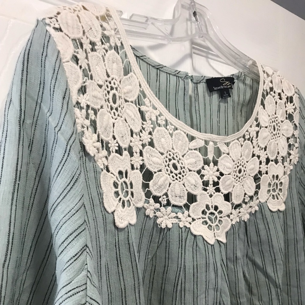The perfect lightweight summer shirt!